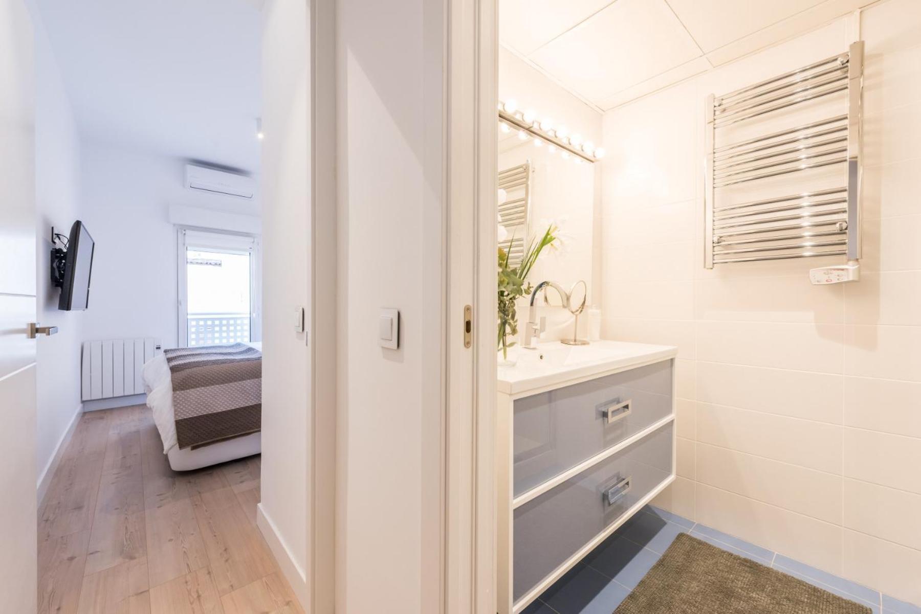 Chueca Suites Madrid Bagian luar foto