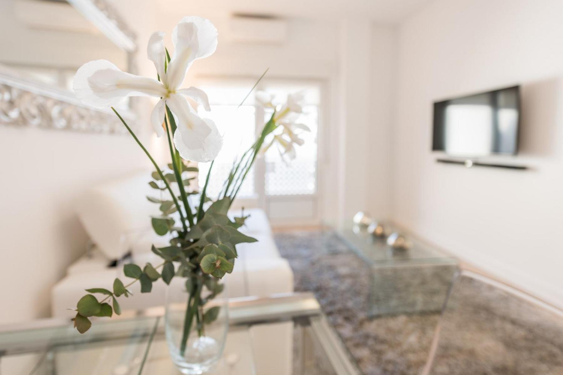 Chueca Suites Madrid Bagian luar foto