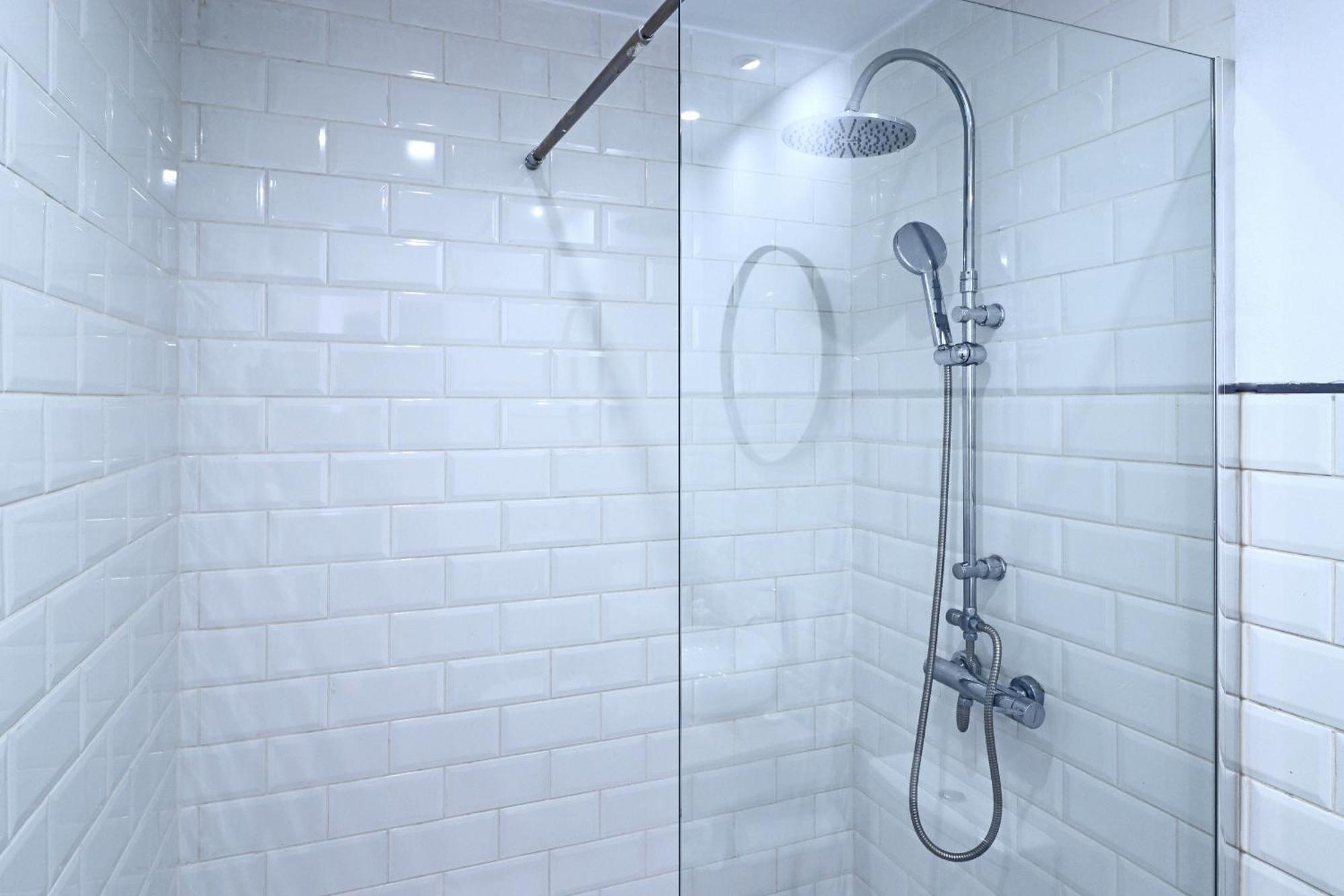 Chueca Suites Madrid Bagian luar foto