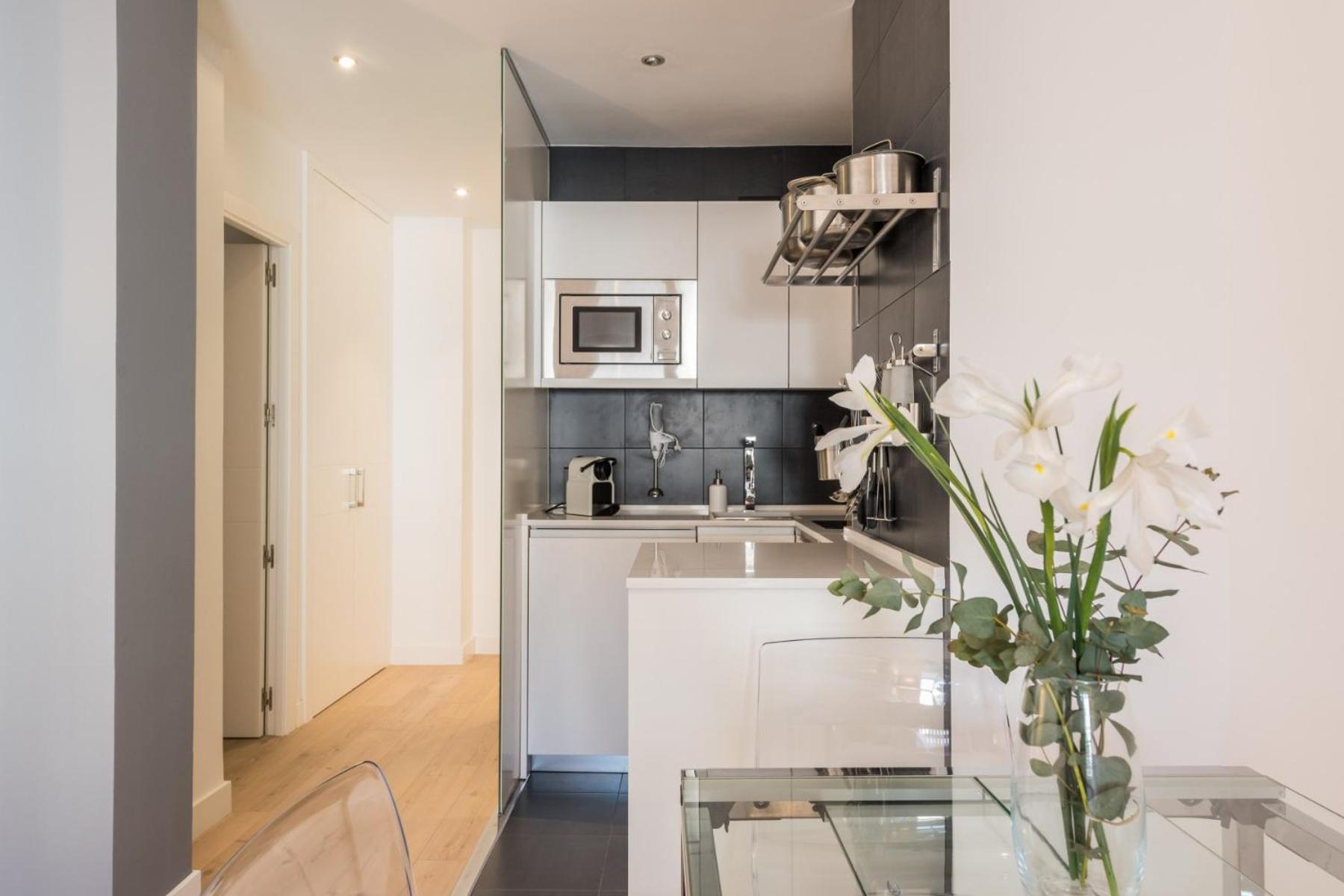Chueca Suites Madrid Bagian luar foto