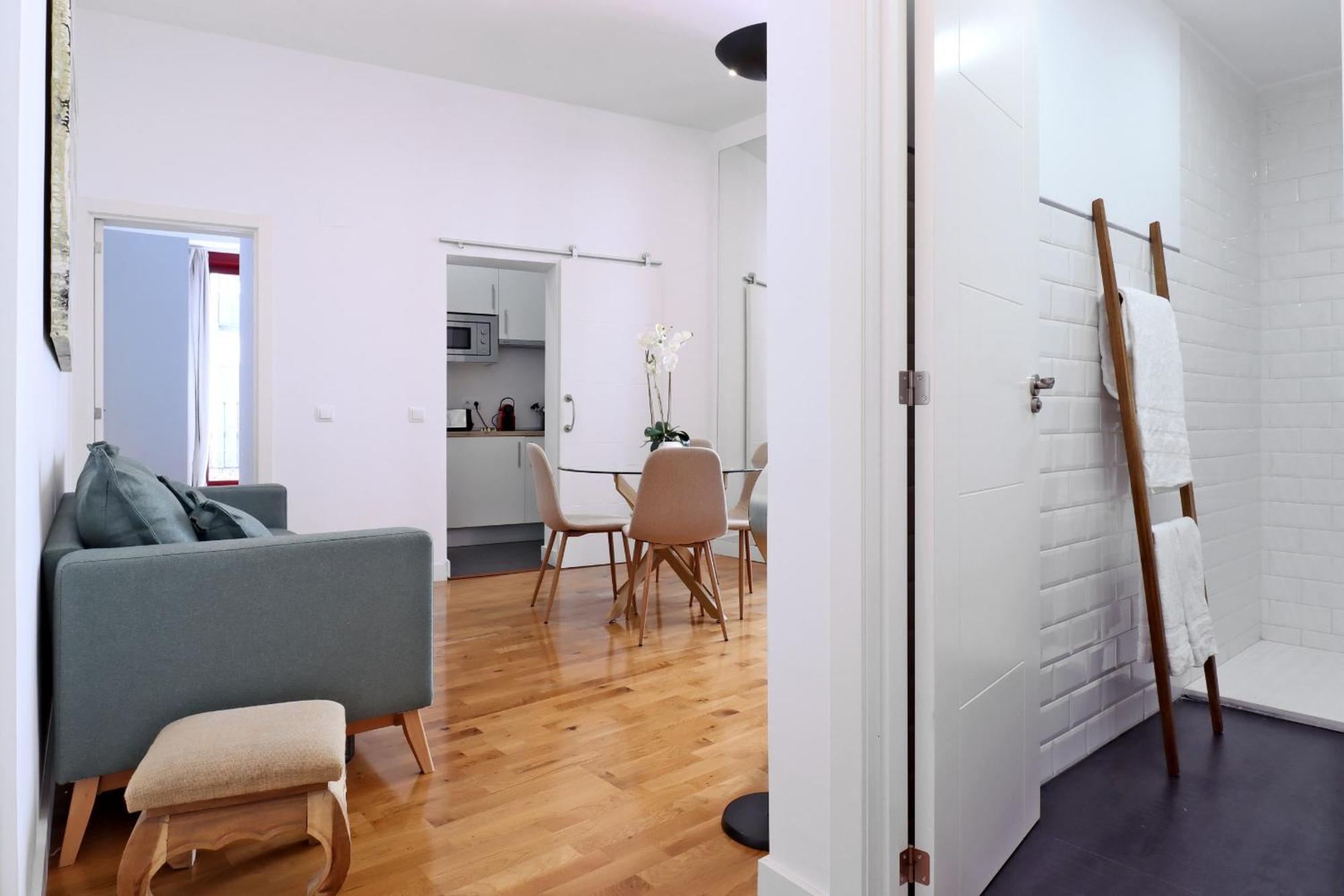 Chueca Suites Madrid Bagian luar foto