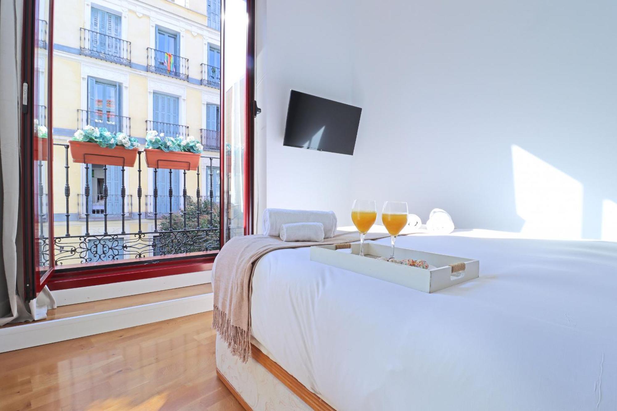 Chueca Suites Madrid Bagian luar foto
