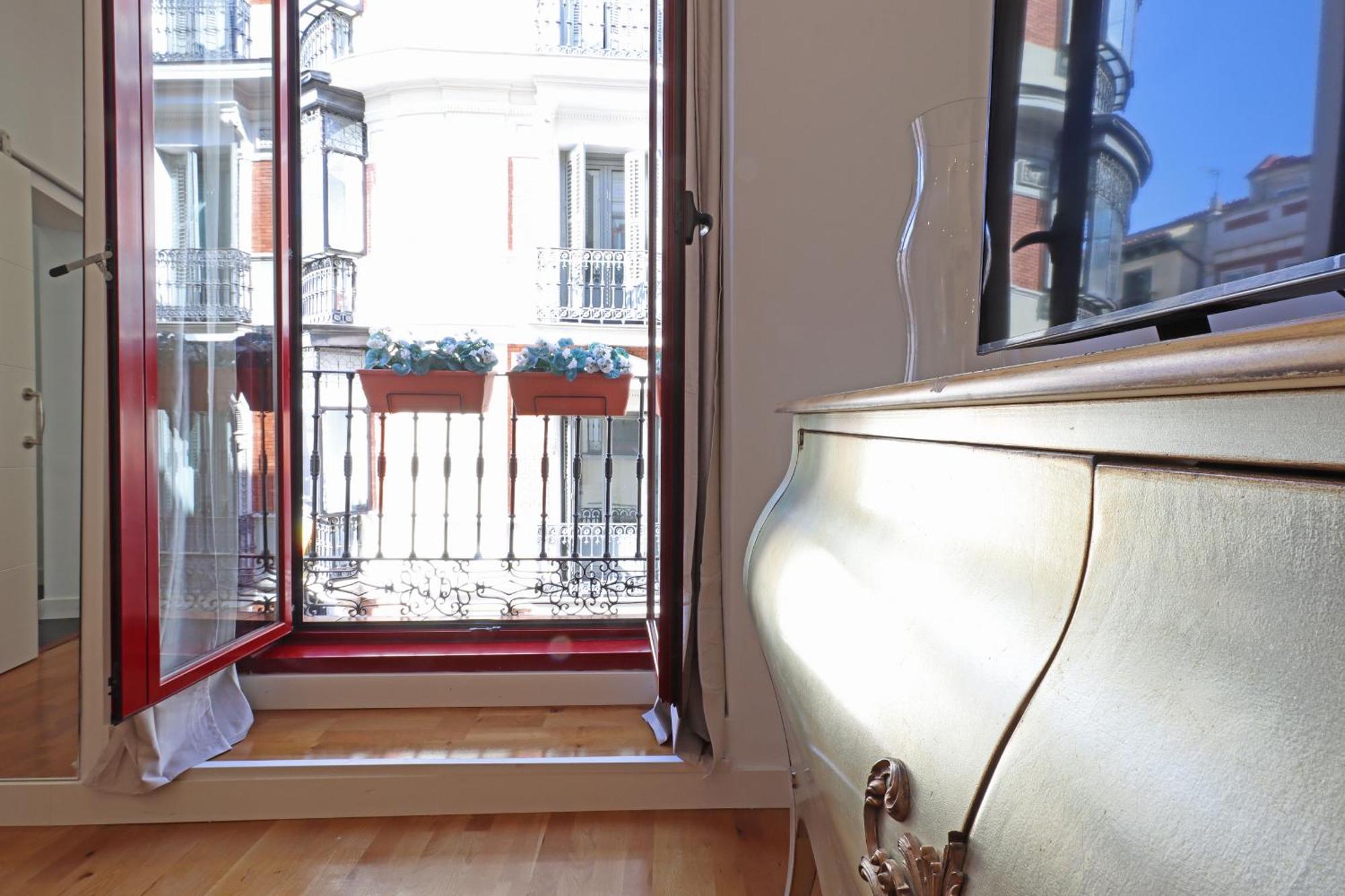 Chueca Suites Madrid Bagian luar foto