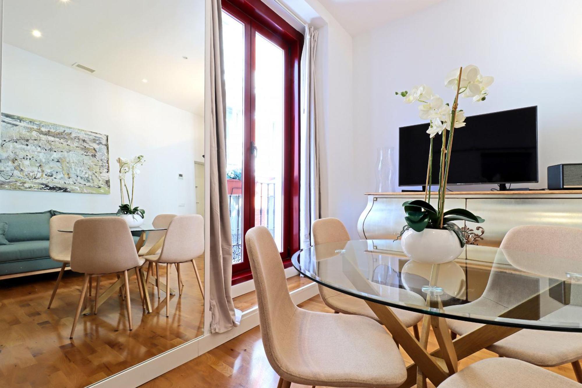 Chueca Suites Madrid Bagian luar foto